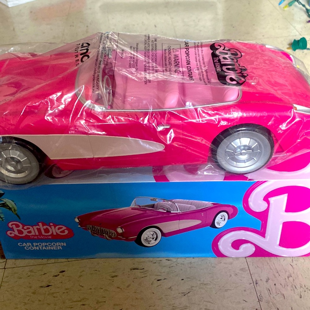 BARBIE CAR POPCORN HOLDER.